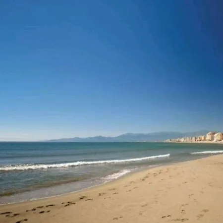 Face A La Les Pieds Dans L'eau Canet-en-Roussillon